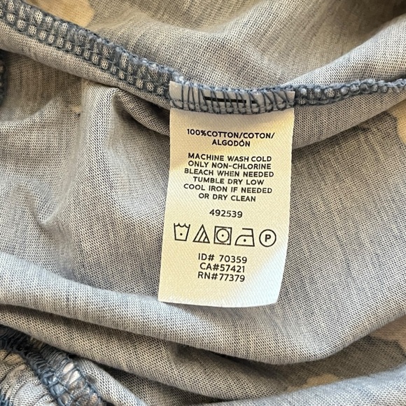 Ann Taylor Blue Yellow Floral Short Sleeve Smocked Hem Tee Shirt Top size Medium - Picture 3 of 4